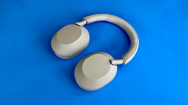 Best Noise-Canceling Headphones for 2022