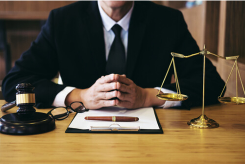 Work Compensation Lawyers build a strong case